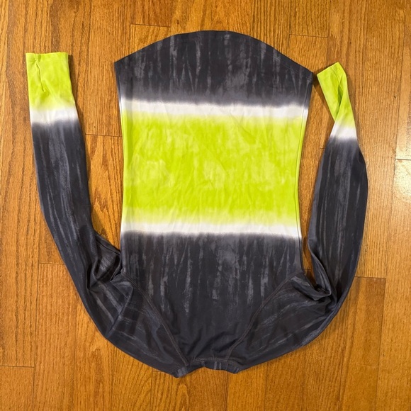 Next by Athena Black and Yellow Long Sleeve Workout Shirt Size S - Picture 2 of 5